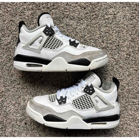 Nike Air Jordan 4 Military Black Size 4 Youth (Size 5.5 Women's) - Picture 1 of 8
